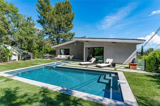 $23,000 | 22268 Avenue San Luis, Woodland Hills, CA 91364