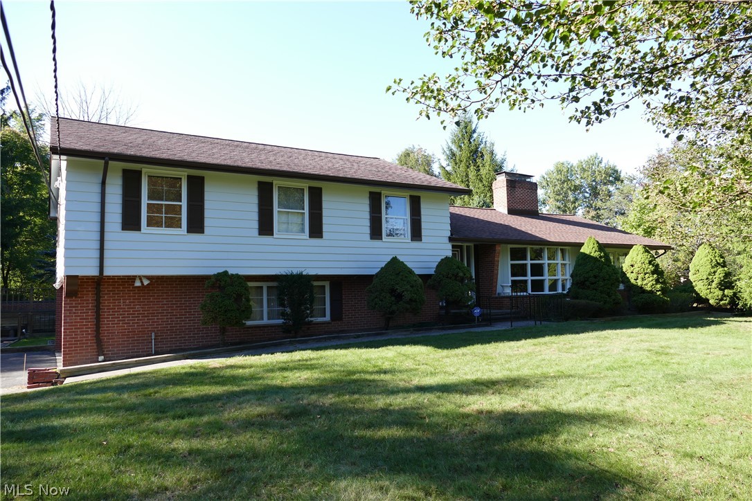 2788 Belgrave Road Cleveland, OH 44124 - Photo 2 of 31 Gallery Image 2