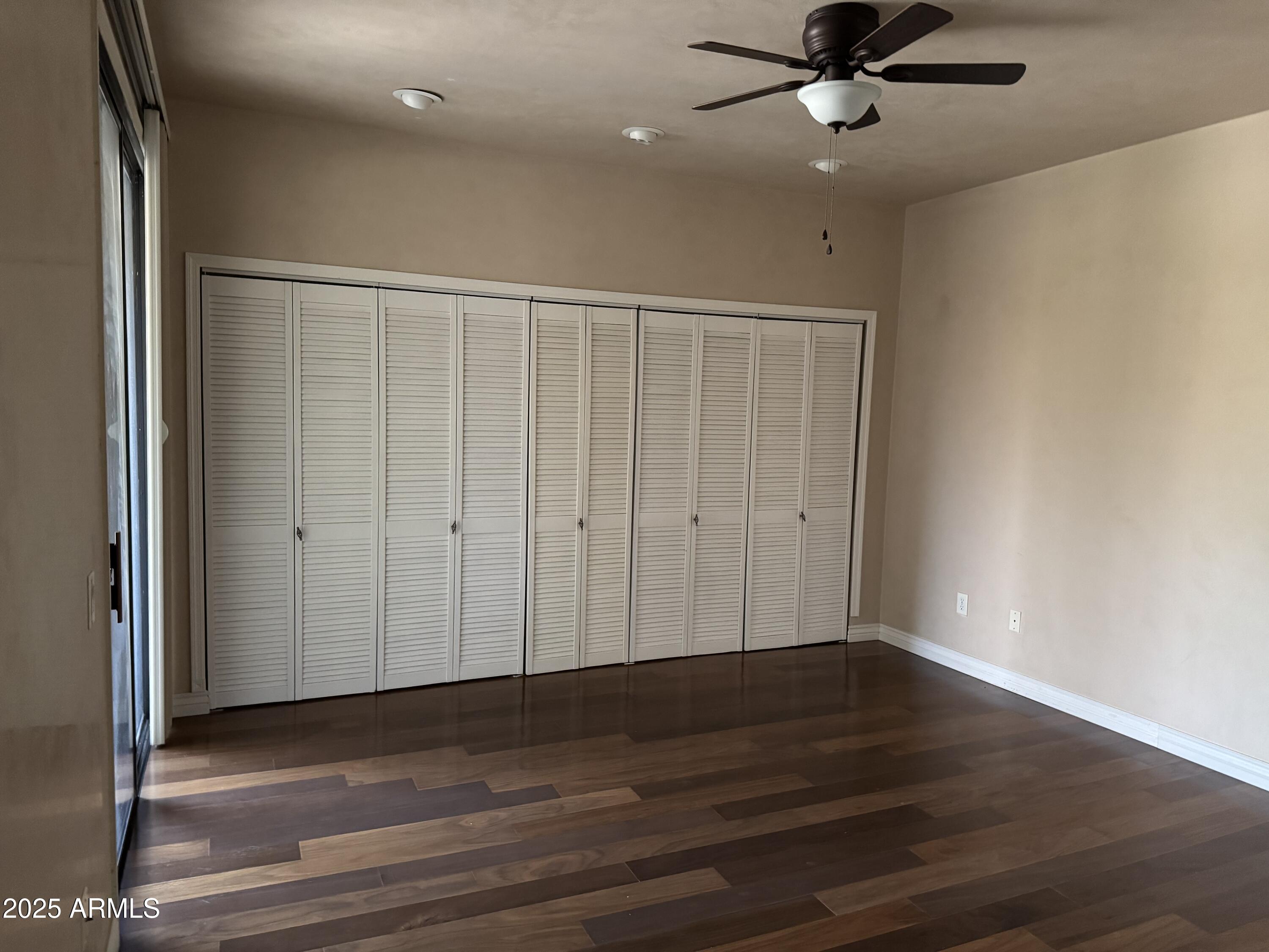 15380 North 100th Street, Unit 2110 Scottsdale, AZ 85260 - Photo 6 of 10 Primary bedroom