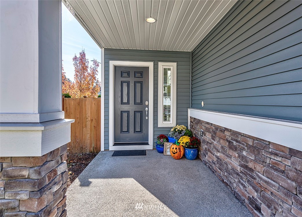 1314 124th Place Southeast Everett, WA 98208 - Photo 2 of 23