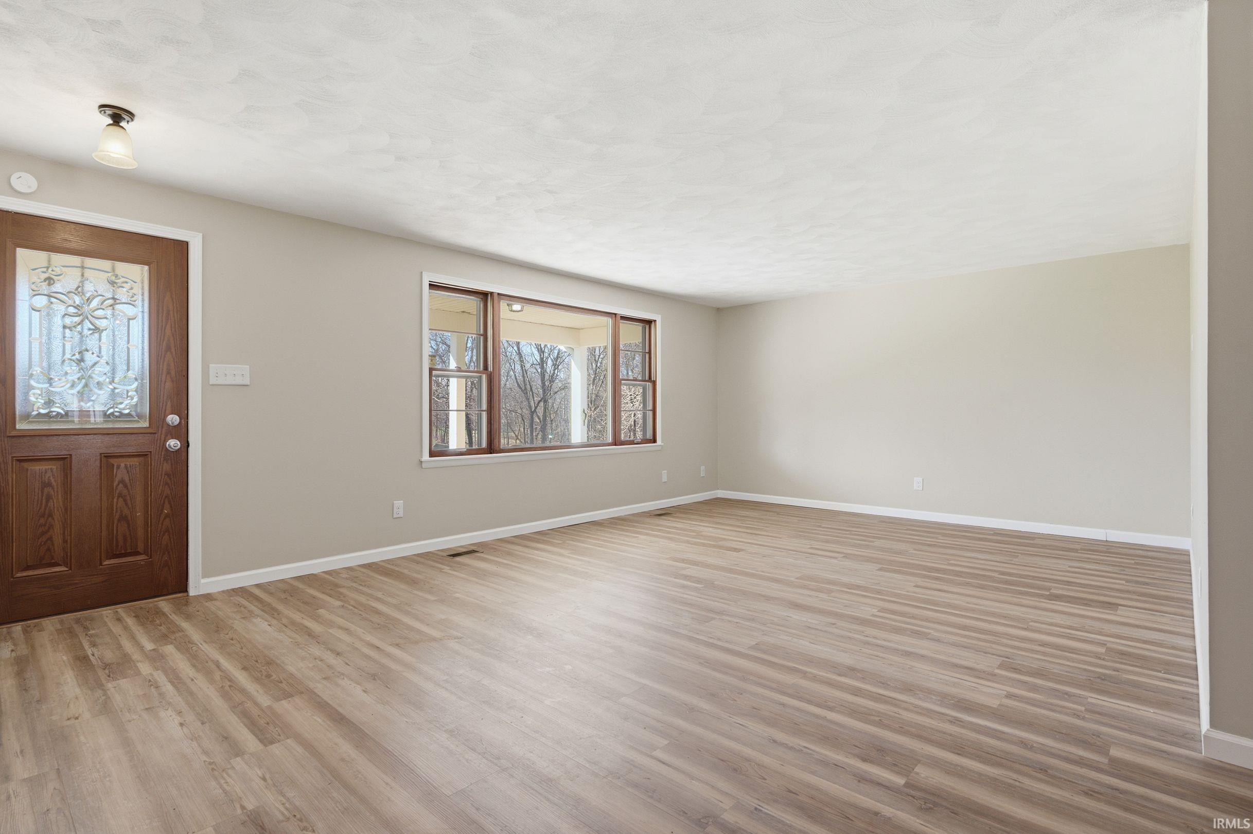 5634 North Quail Lane Middletown, IN 47356 - Photo 3 of 26