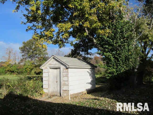 409 Main Street Ina, IL 62846 - Photo 7 of 17
