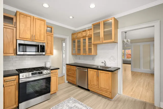 $745,000 | 1212 Douglas Avenue, Minneapolis, MN 55403