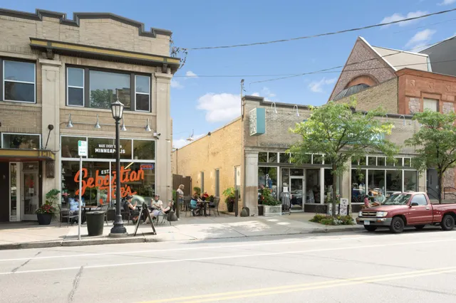 $745,000 | 1212 Douglas Avenue, Minneapolis, MN 55403