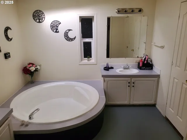 $219,000 | 425 Birch Street, Yoncalla, OR 97499