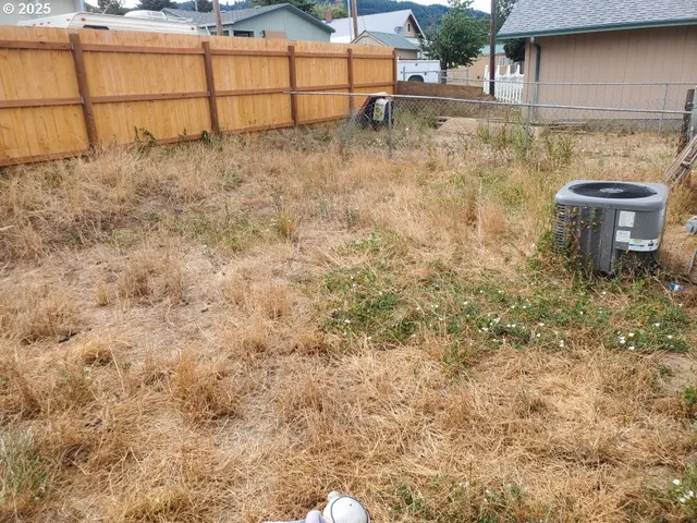 $219,000 | 425 Birch Street, Yoncalla, OR 97499