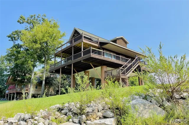 $685,000 | 1901 River Valley Road, Doniphan, MO 63935