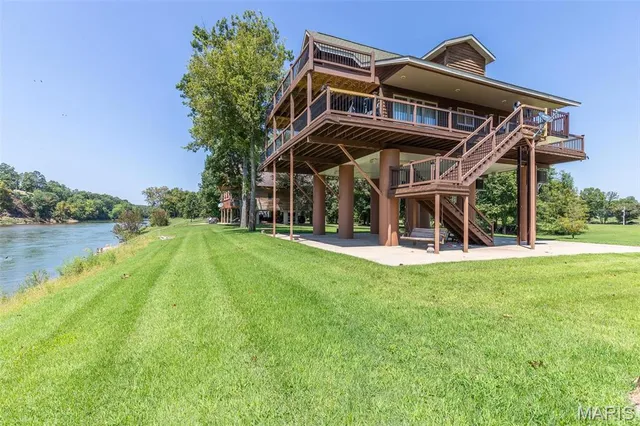 $685,000 | 1901 River Valley Road, Doniphan, MO 63935
