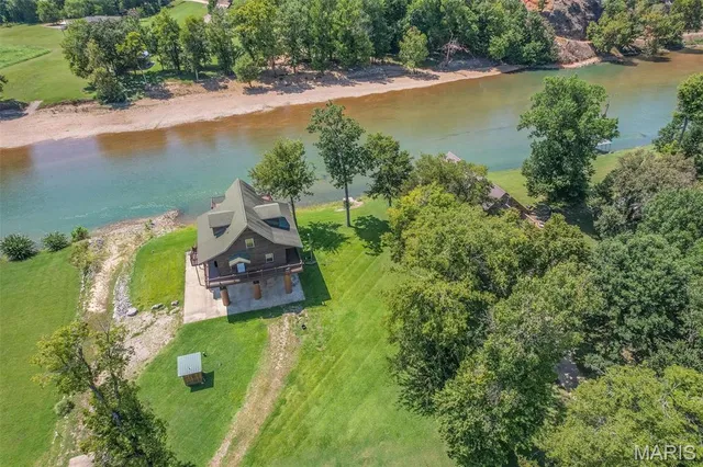 $685,000 | 1901 River Valley Road, Doniphan, MO 63935