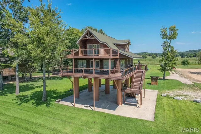 $685,000 | 1901 River Valley Road, Doniphan, MO 63935