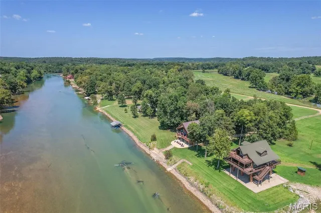 $685,000 | 1901 River Valley Road, Doniphan, MO 63935