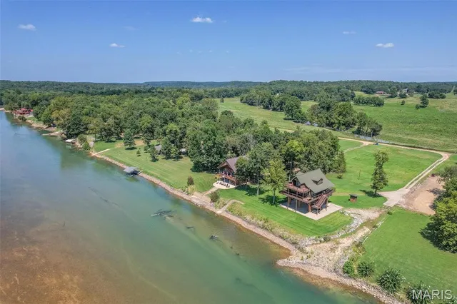 $685,000 | 1901 River Valley Road, Doniphan, MO 63935