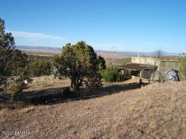 2025 West Nighthawk Road Chino Valley, AZ 86323 - Photo 8 of 19 garage