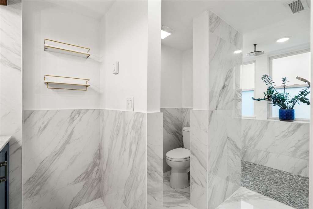 1504 Centre Street, Unit 1 Boston, MA 02131 - Photo 17 of 31