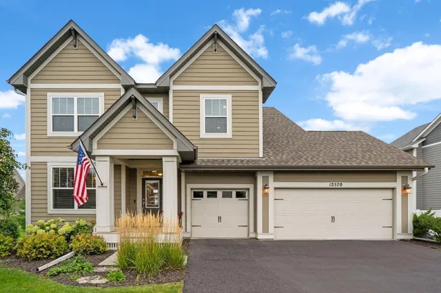 $679,999 | 12570 Foxhill Avenue North, Hugo, MN 55038