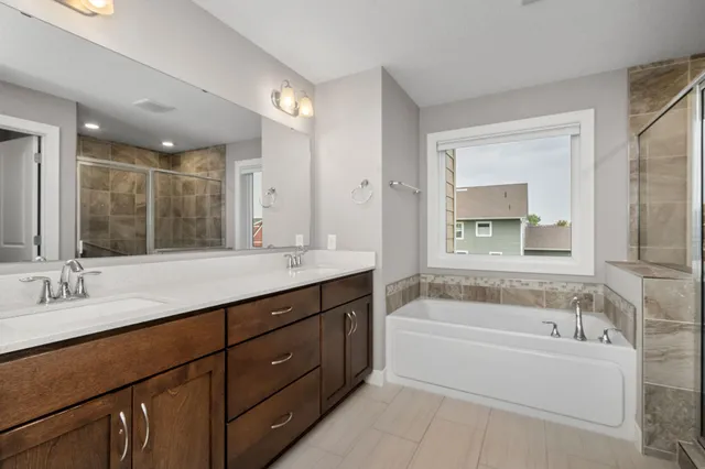 $679,999 | 12570 Foxhill Avenue North, Hugo, MN 55038