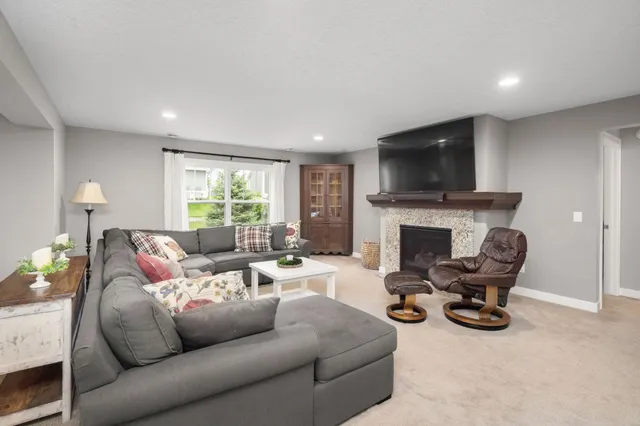 $679,999 | 12570 Foxhill Avenue North, Hugo, MN 55038