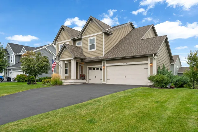 $679,999 | 12570 Foxhill Avenue North, Hugo, MN 55038