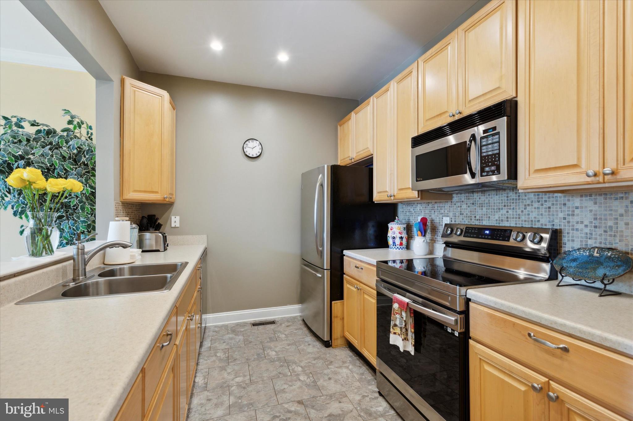 104 Lantern Drive Doylestown, PA 18901 - Photo 4 of 18