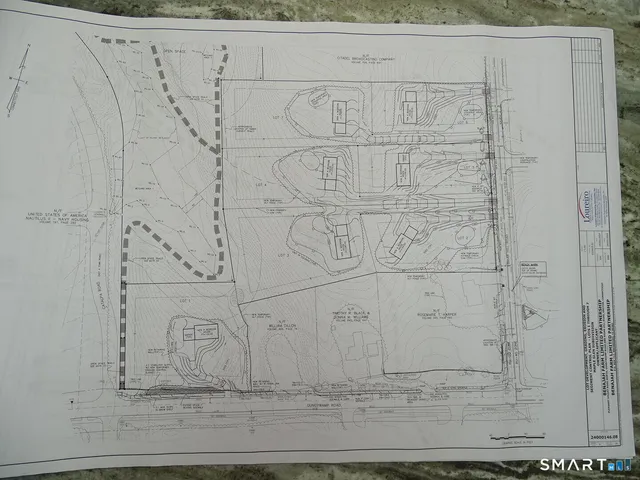 $1,400,000 | Briar Hill Road, Groton, CT 06340