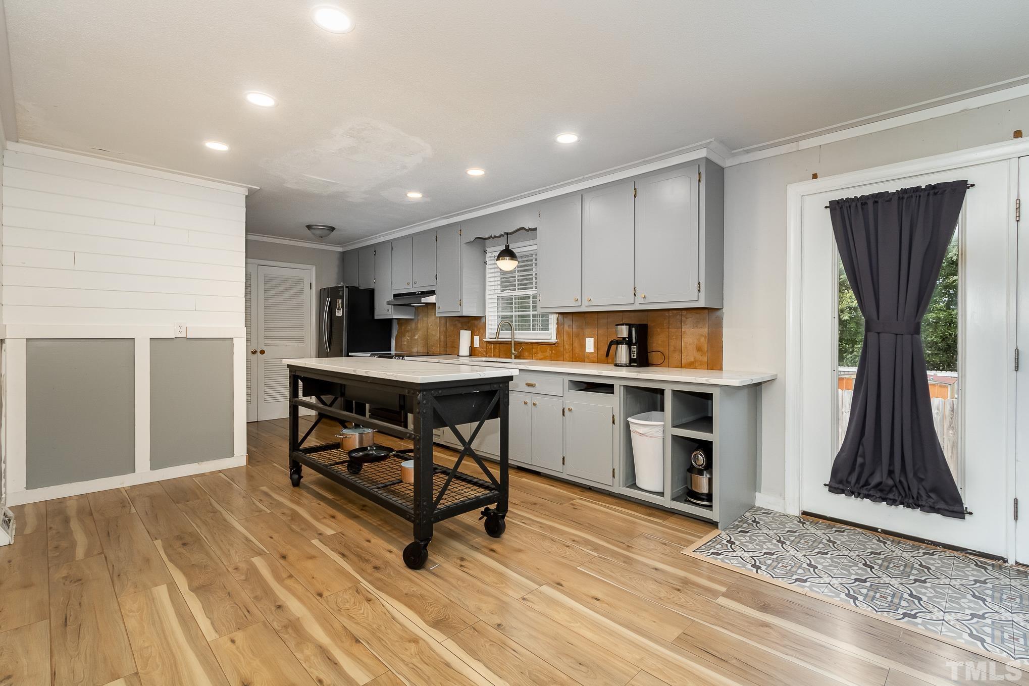925 Junction Road Durham, NC 27704 - Photo 9 of 28