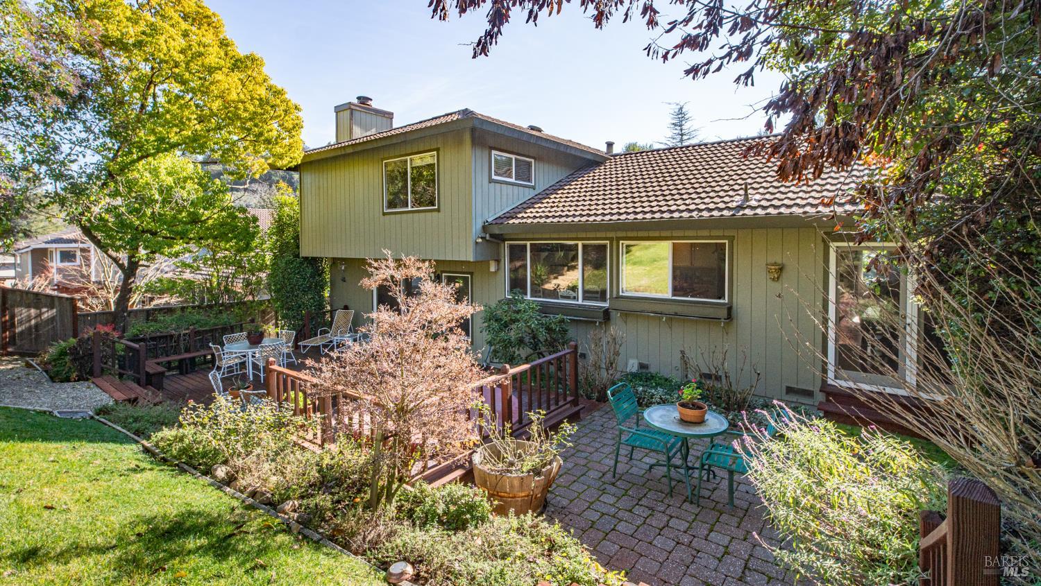 20 Carob Way Novato, CA 94945 - Photo 34 of 39