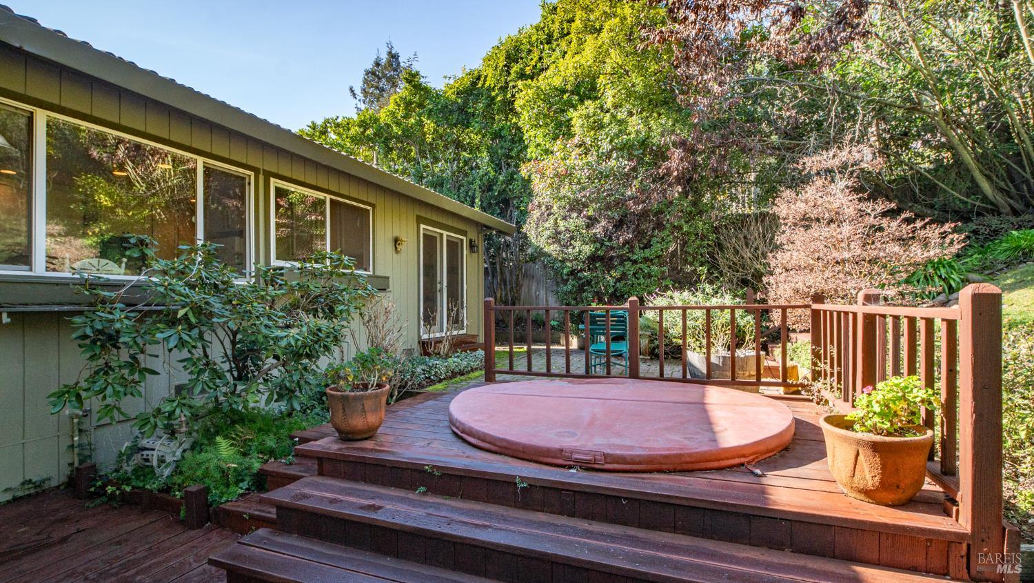 20 Carob Way Novato, CA 94945 - Photo 35 of 39