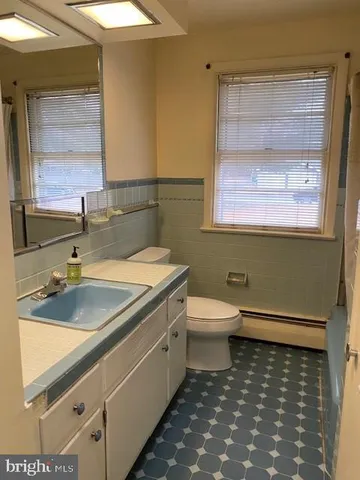 $2,500 | 671 Ridge Street, Lansdale, PA 19446