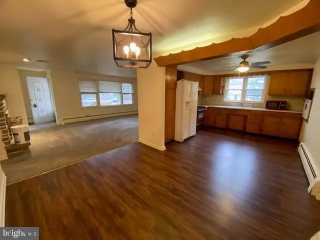 $2,500 | 671 Ridge Street, Lansdale, PA 19446