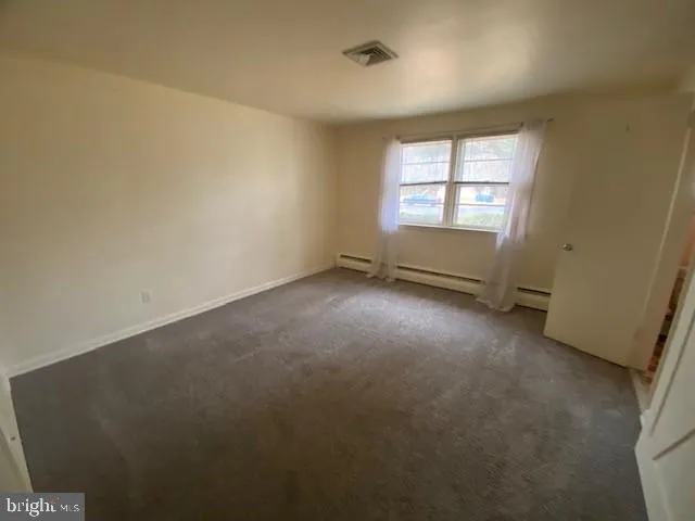 $2,500 | 671 Ridge Street, Lansdale, PA 19446