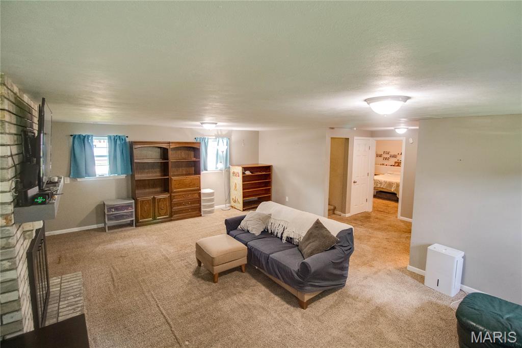 5204 Pin Oak Drive Alton, IL 62002 - Photo 26 of 45