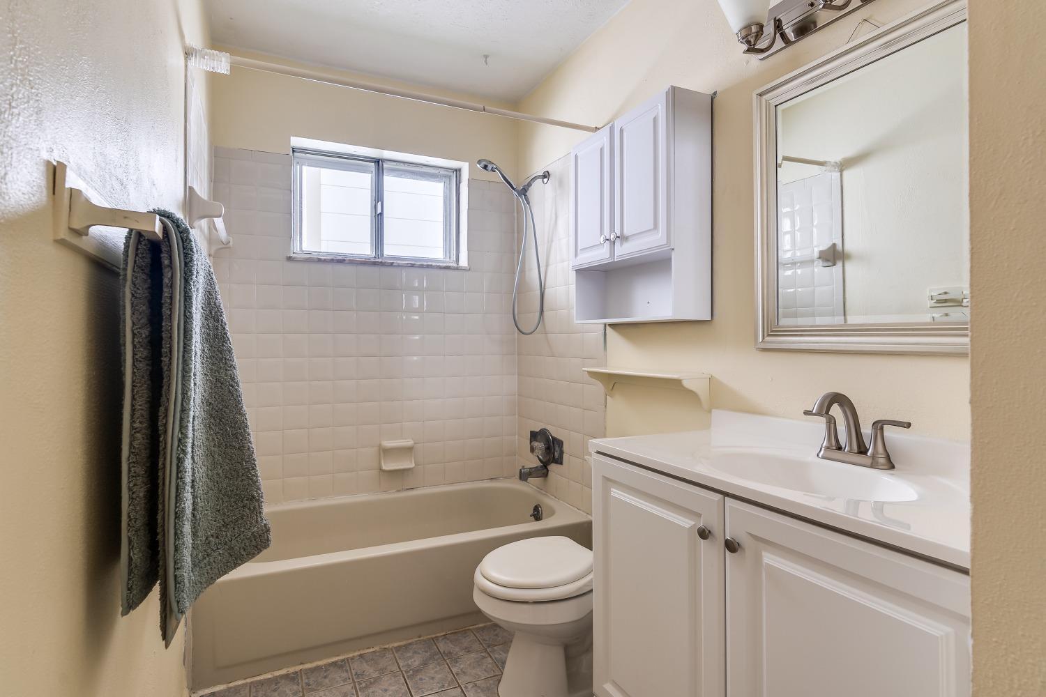 5923 Murray Road Fairfax, OH 45227 - Photo 14 of 21