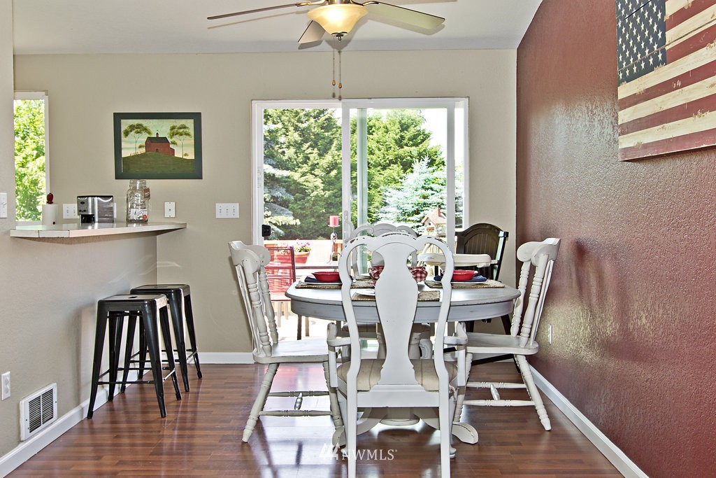 18510 22nd Drive Southeast Bothell, WA 98012 - Photo 4 of 16