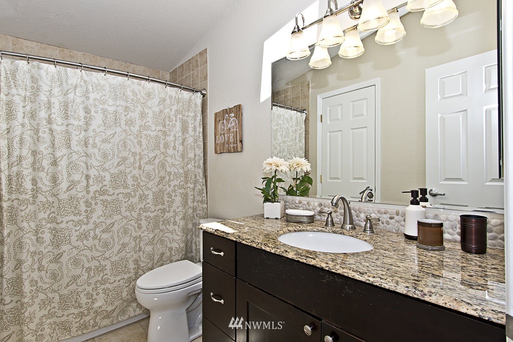 18510 22nd Drive Southeast Bothell, WA 98012 - Photo 8 of 16