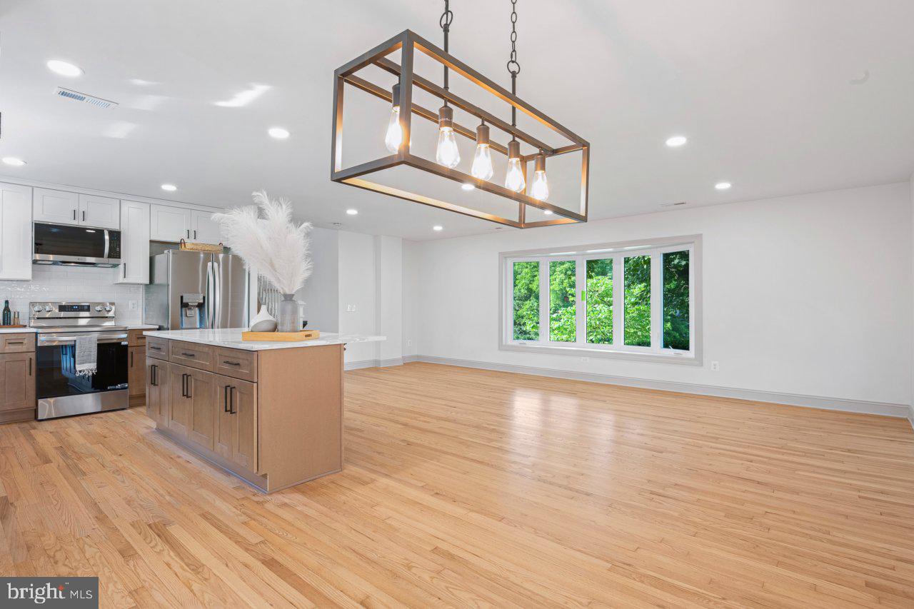 4702 Parkvale Road Ellicott City, MD 21043 - Photo 11 of 39 Dining Room Area