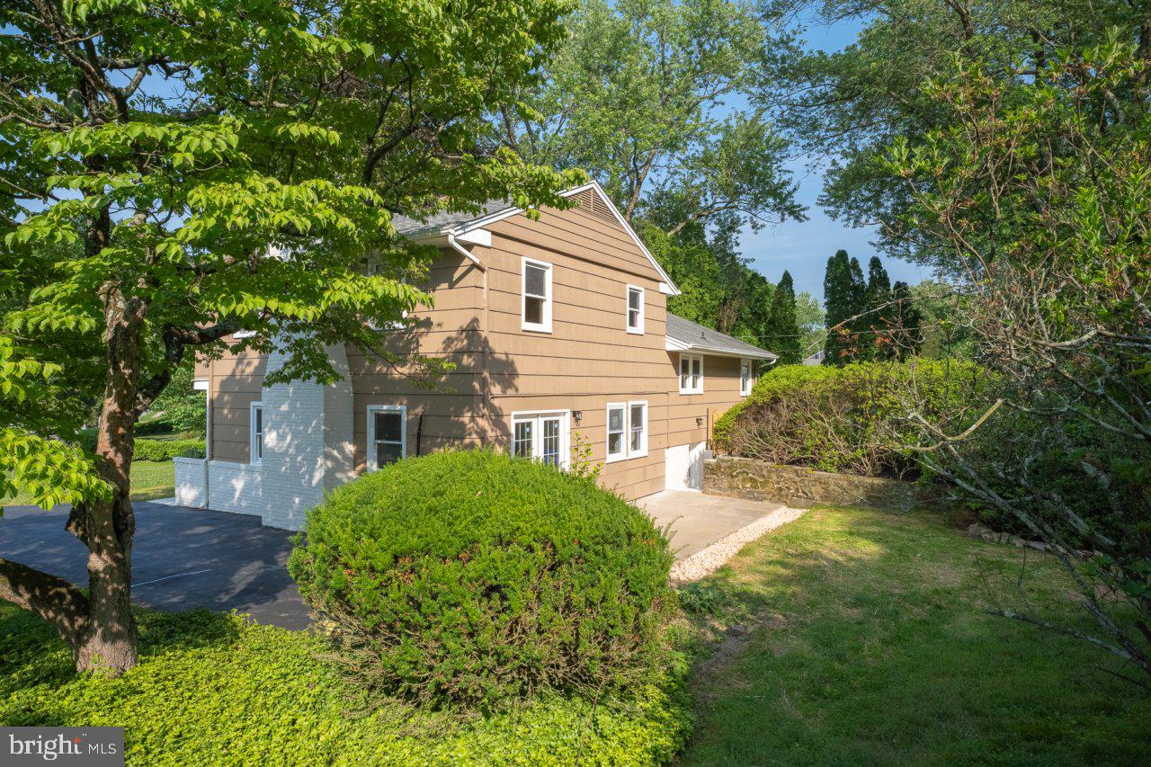 4702 Parkvale Road Ellicott City, MD 21043 - Photo 34 of 39 Gallery Image 34