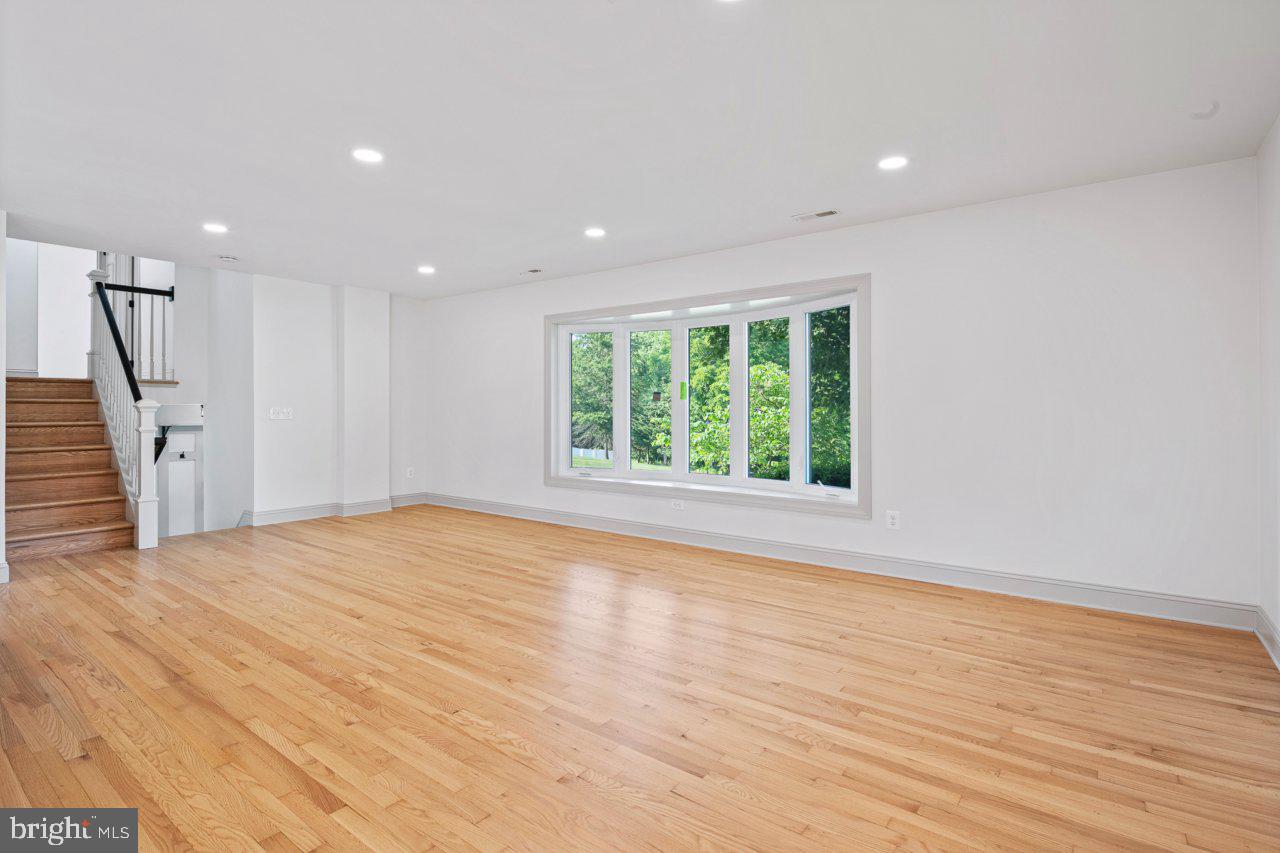 4702 Parkvale Road Ellicott City, MD 21043 - Photo 4 of 39 Main Level Living Room