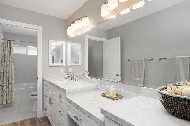 a bathroom with a bathtub