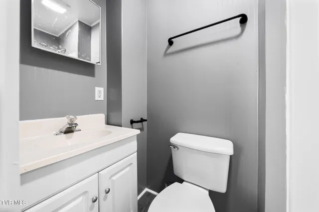 $1,500 | 172 Hopper Road, Johnson City, TN 37604