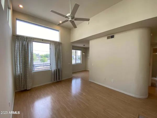 $1,800 | 3633 North 3rd Avenue, Unit 2050, Phoenix, AZ 85013