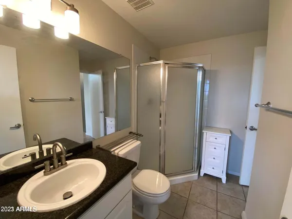 $1,800 | 3633 North 3rd Avenue, Unit 2050, Phoenix, AZ 85013