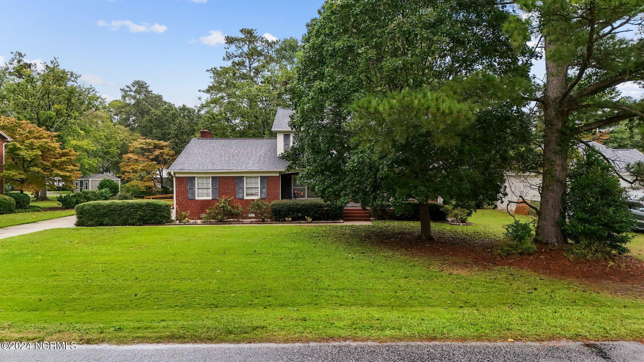 309 Windsor Road Greenville, NC 27858 - Photo 43 of 50 43-web-or-mls-DJI_20240916095331_0340_D