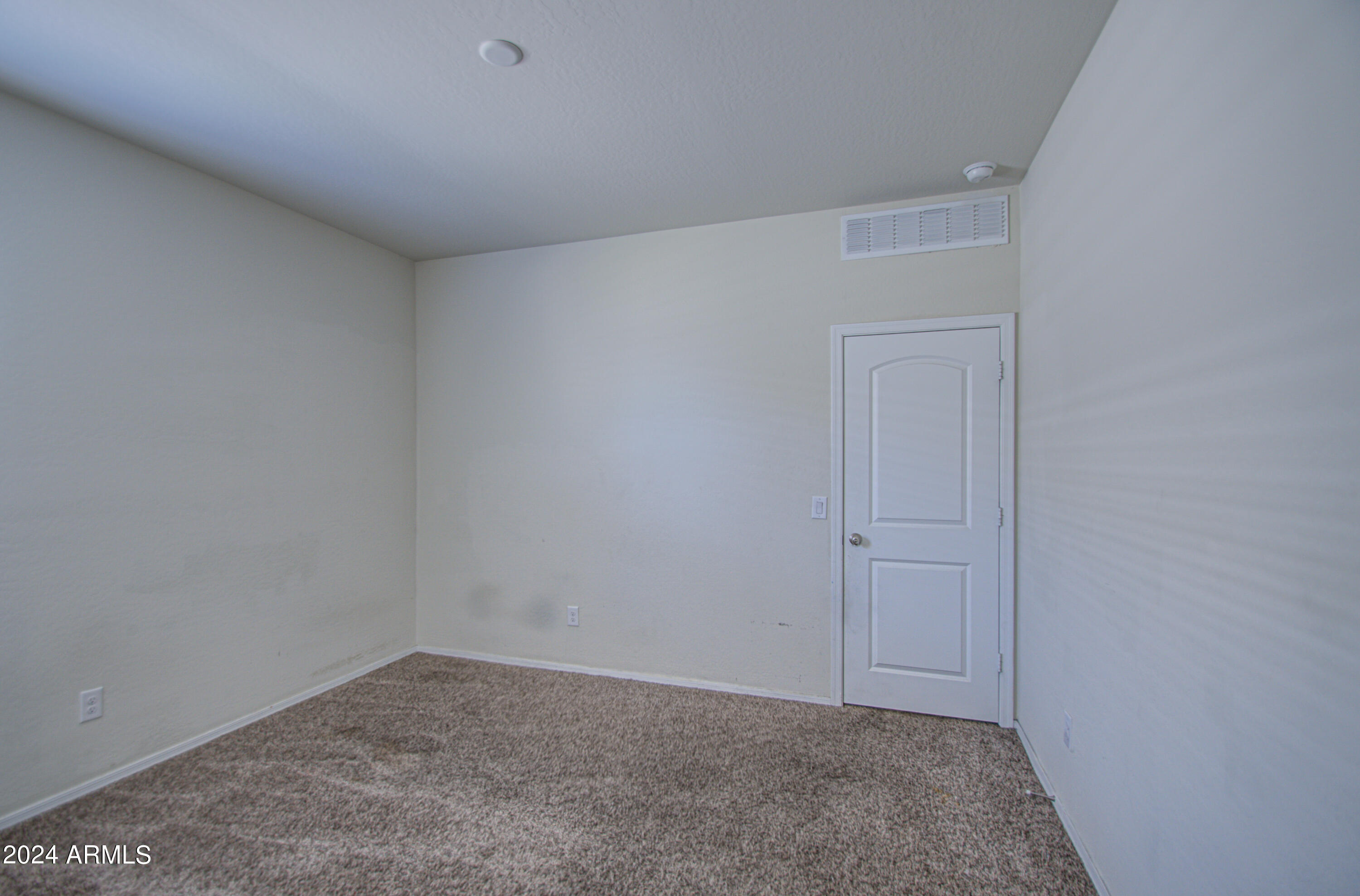30992 West Picadilly Road Buckeye, AZ 85396 - Photo 22 of 29 Bedroom 3-pic 2