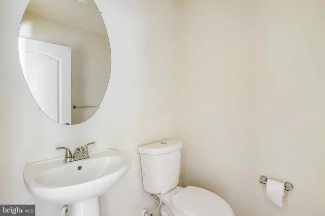 $3,200 | 23210 Roberts Tavern Drive, Unit 2375, Clarksburg, MD 20871