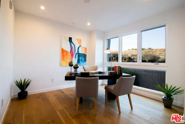 $1,049,000 | 1015 Figueroa Terrace, Unit 16, Los Angeles, CA 90012