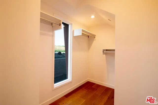 $1,049,000 | 1015 Figueroa Terrace, Unit 16, Los Angeles, CA 90012