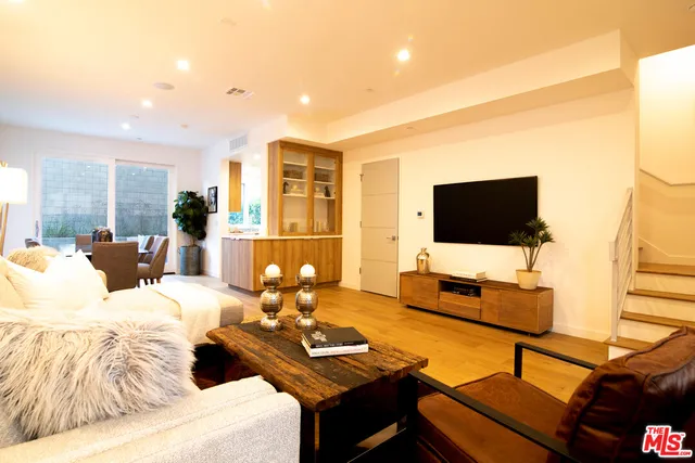 $1,049,000 | 1015 Figueroa Terrace, Unit 16, Los Angeles, CA 90012