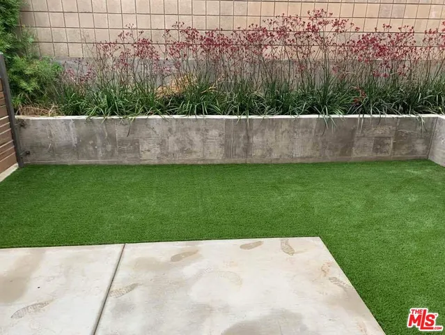 $1,049,000 | 1015 Figueroa Terrace, Unit 16, Los Angeles, CA 90012