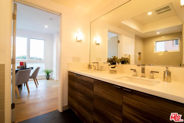 $1,049,000 | 1015 Figueroa Terrace, Unit 16, Los Angeles, CA 90012