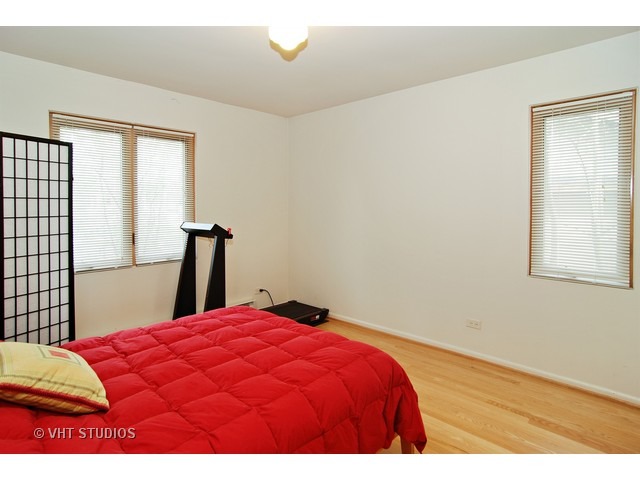 67 Kimbark Road, Unit 1 Riverside, IL 60546 - Photo 6 of 20